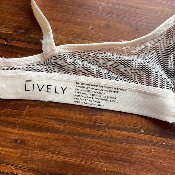 LIVELY All Day Deep V Plunge lightly lined nude bra sz 38C - Picture 6 of 6